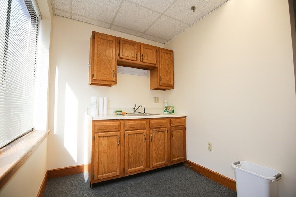 140 Park St, Attleboro, MA 02703